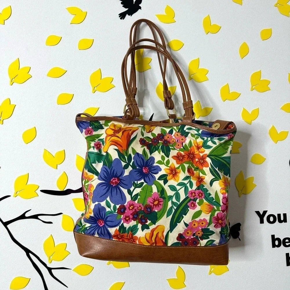 Capezio Summerset Vintage Floral Faux Leather‎ Women's Hand Bag - Picture 4 of 12